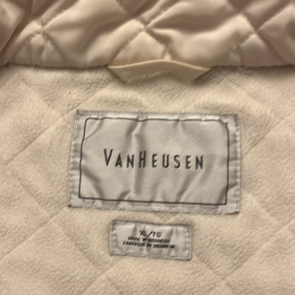 VanHeusen Quilted Vest XL Cream - Picture 3 of 6